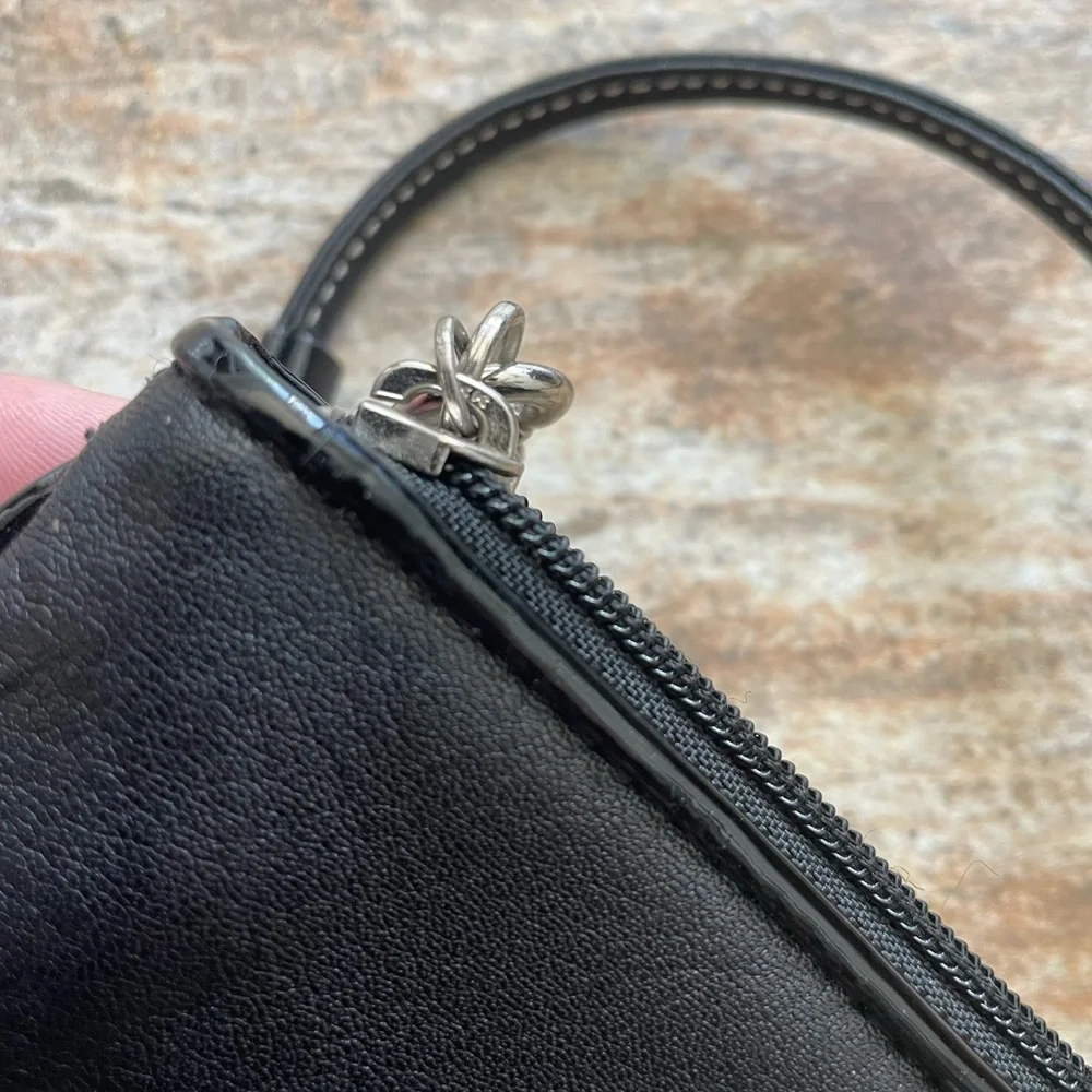 Black Leather coach wristlet - Picture 9 of 9